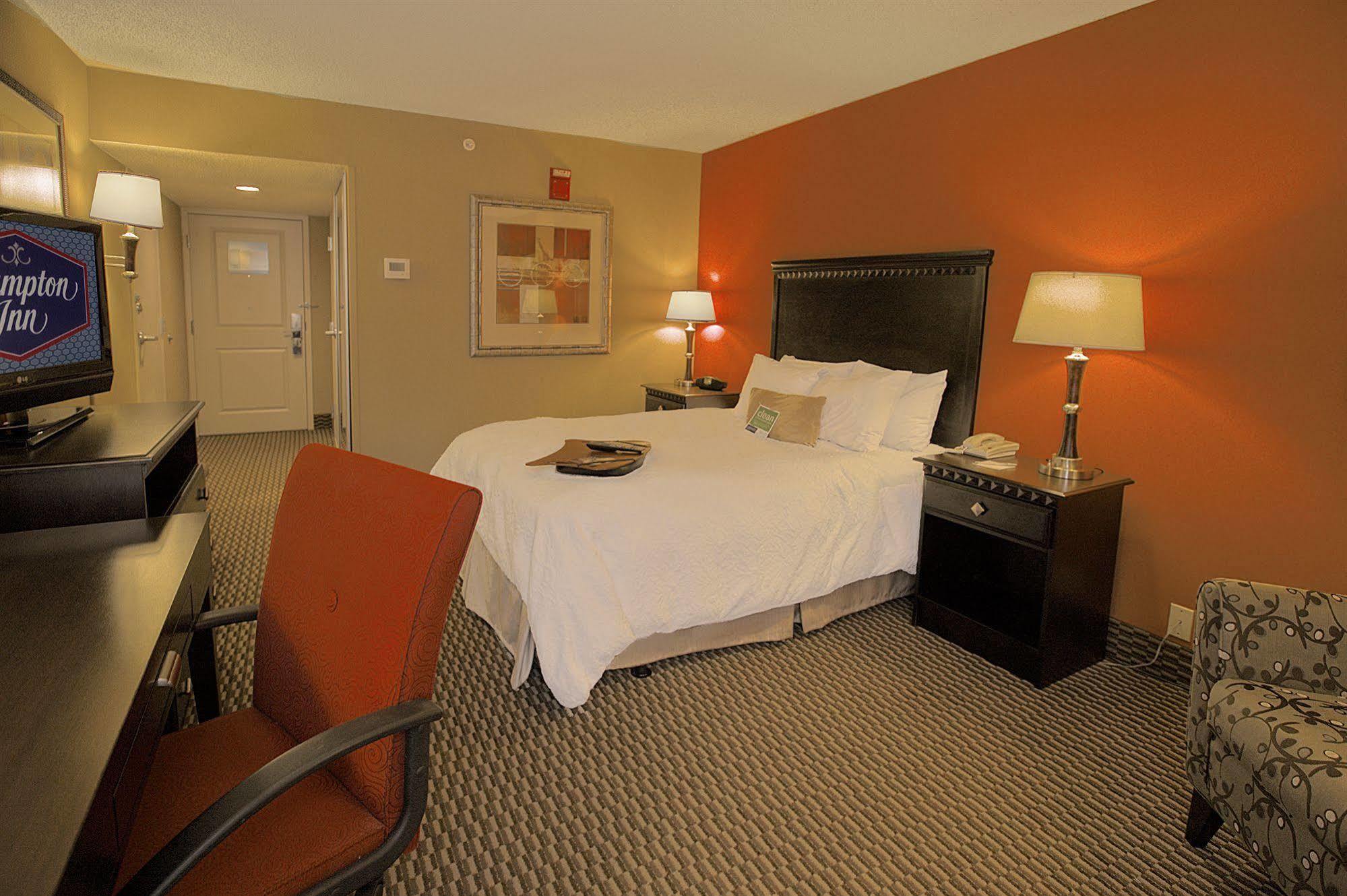 Hampton Inn Asheville - Biltmore Area Exterior photo